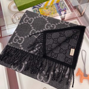 Gucci Jacquard Pattern Knit With Tassels Grey and Black 190cm/75in 676610 4G200 1061