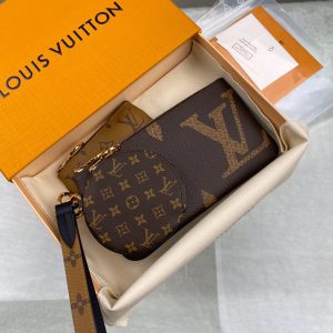 Louis Vuitton Trio Pouch Monogram Giant/ Monogram Reverse/ Monogram Canvas Pink For Women, Women's Wallets 7.7in/19.5cm LV M68756