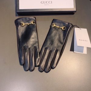 Gucci Gloves With Hoursebit In Black