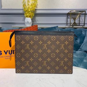 Louis Vuitton Pochette Voyage MM Monogram Canvas For Men, Men's Wallet 8.3in/27cm LV M61692