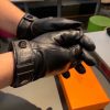 Hermes Soya Gloves In Black