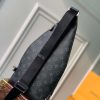 Louis Vuitton Duo Slingbag Black For Men 42cm / 16.5in M30936